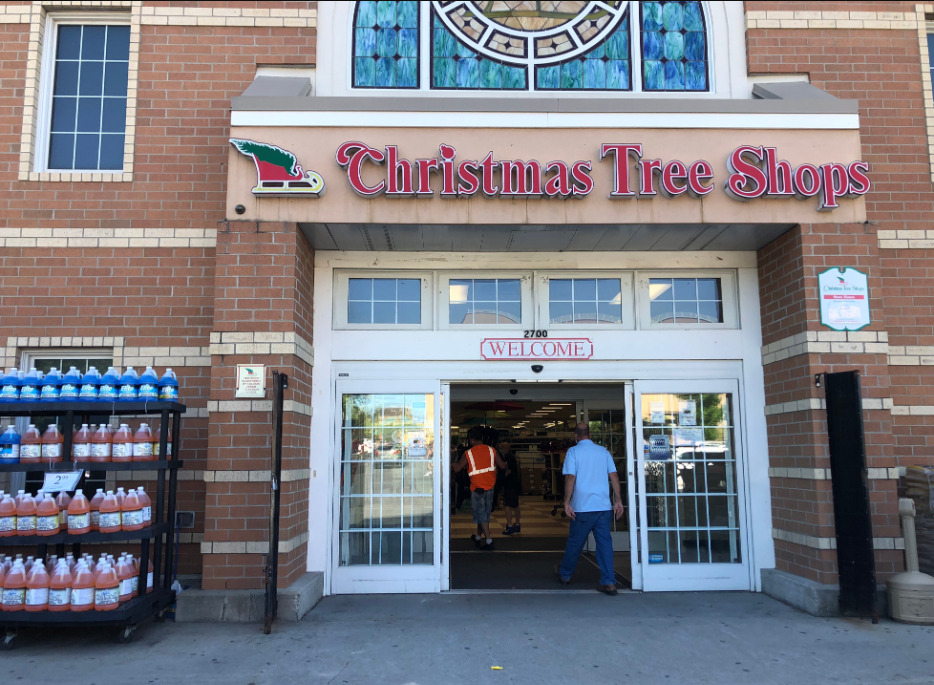 An image of Christmas Tree Shop
